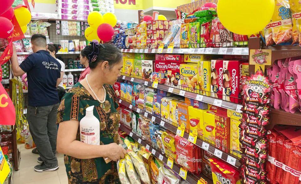Siêu thị chạy đua kích cầu tết khi sức mua chuyển dịch