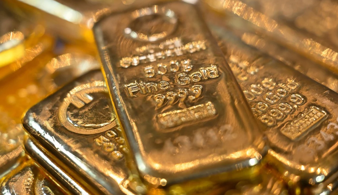 Chuyên gia cập nhật dự báo giá vàng mới nhất, người dân chú ý