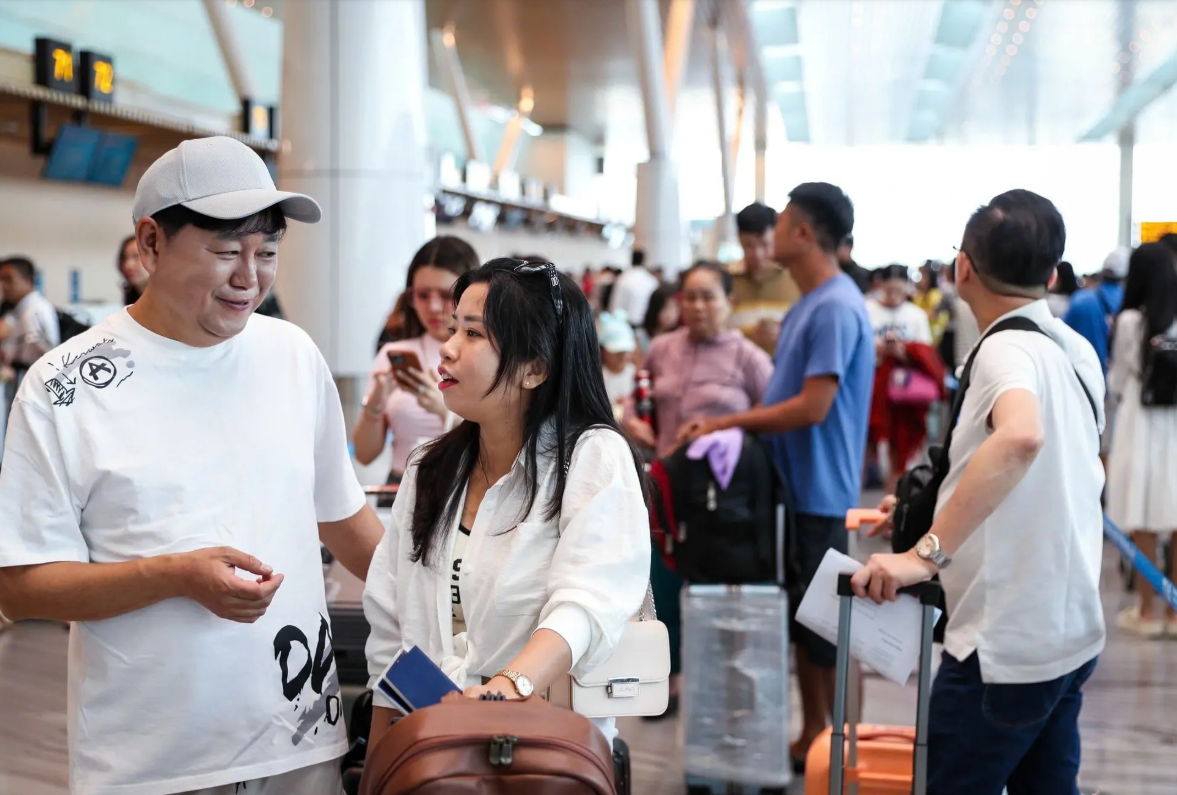 Khách quốc tế tăng mạnh, mở rộng dư địa tăng trưởng du lịch Việt Khách quốc tế tăng mạnh, mở rộng dư địa tăng trưởng du lịch Việt