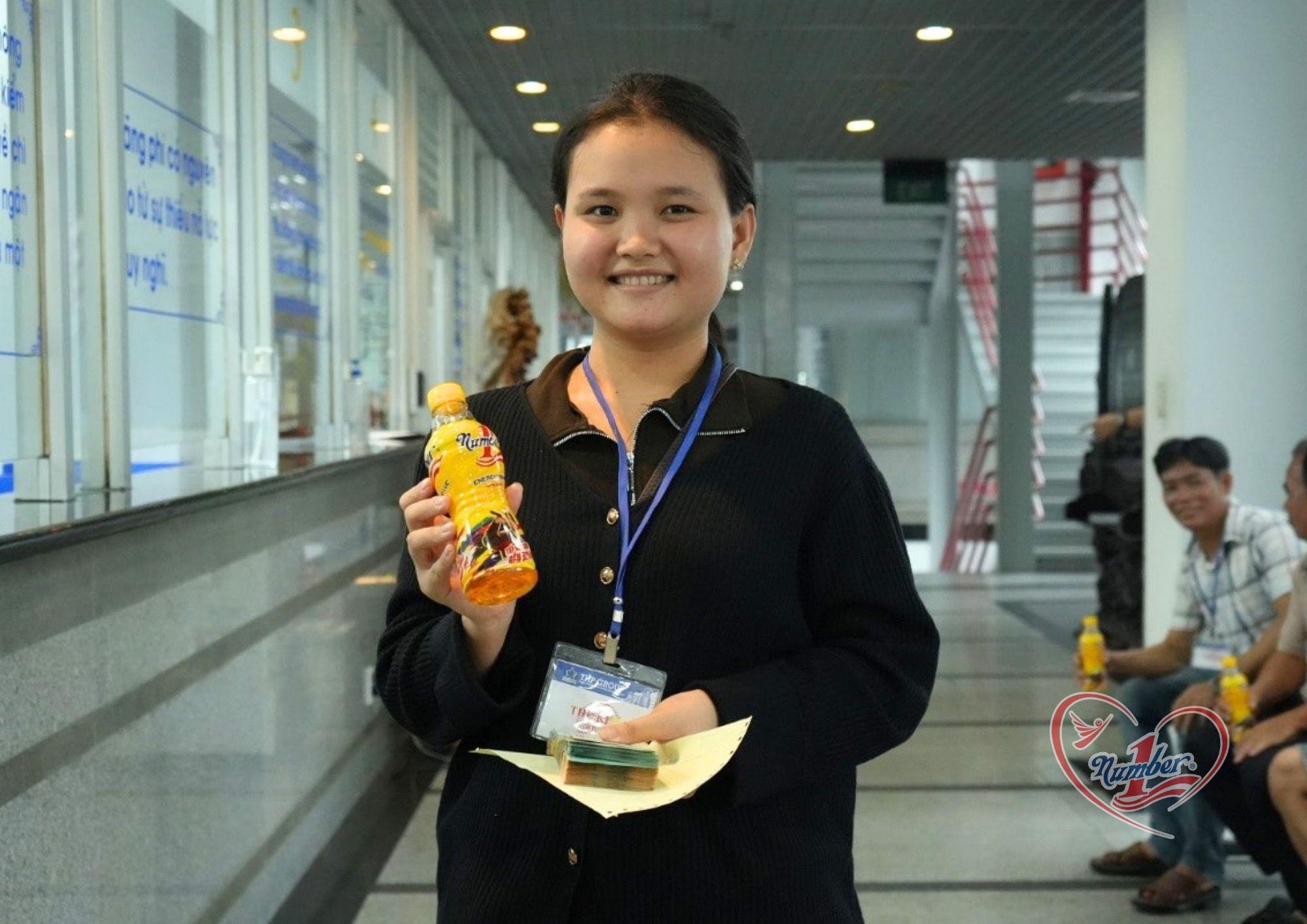 Hơn 400.000 lượt trúng thưởng: Khi mỗi nhãn chai từ chương trình “Xé ngay trúng liền” không chỉ mang đến một phần quà