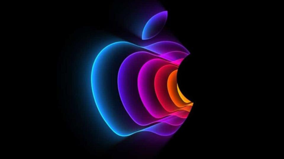 Apple đứng trước áp lực đầu tư hạ tầng AI để nâng cấp Siri Apple đứng trước áp lực đầu tư hạ tầng AI để nâng cấp Siri