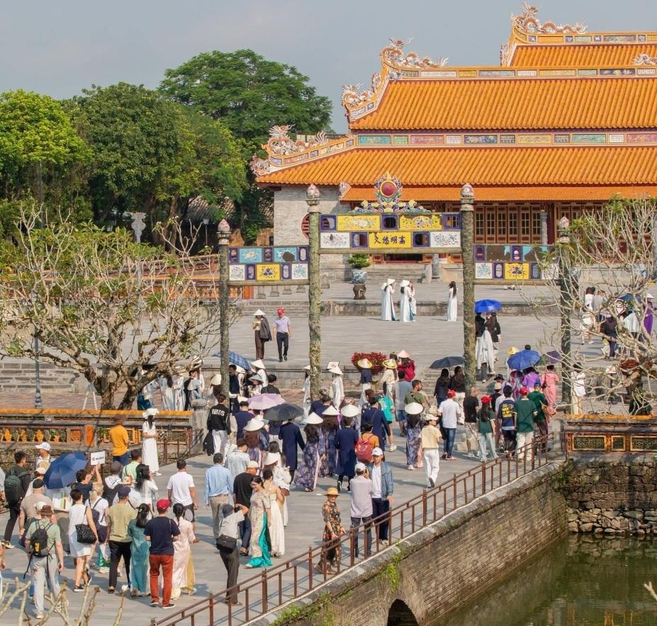 Tháo gỡ điểm nghẽn để du lịch thành ngành kinh tế mũi nhọn