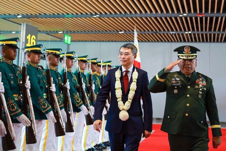 Thủ tướng Lê Minh Hưng tới Philippines tham dự Hội nghị Cấp cao ASEAN 48