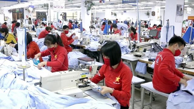 Xuất khẩu dệt may quý I tăng trưởng trong vòng xoáy áp lực