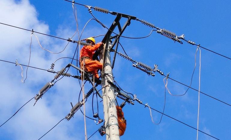 3 tháng cuối năm, mỗi ngày Việt Nam dùng thêm gần 100 triệu kWh điện