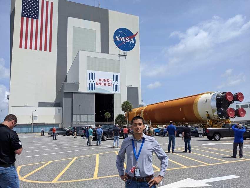 Kỹ sư người Việt được NASA 'chiêu mộ', đóng vai trò quan trọng trong dự án đưa con người trở lại Mặt Trăng sau hơn 50 năm Kỹ sư người Việt được NASA 'chiêu mộ', đóng vai trò quan trọng trong dự án đưa con người trở lại Mặt Trăng sau hơn 50 năm