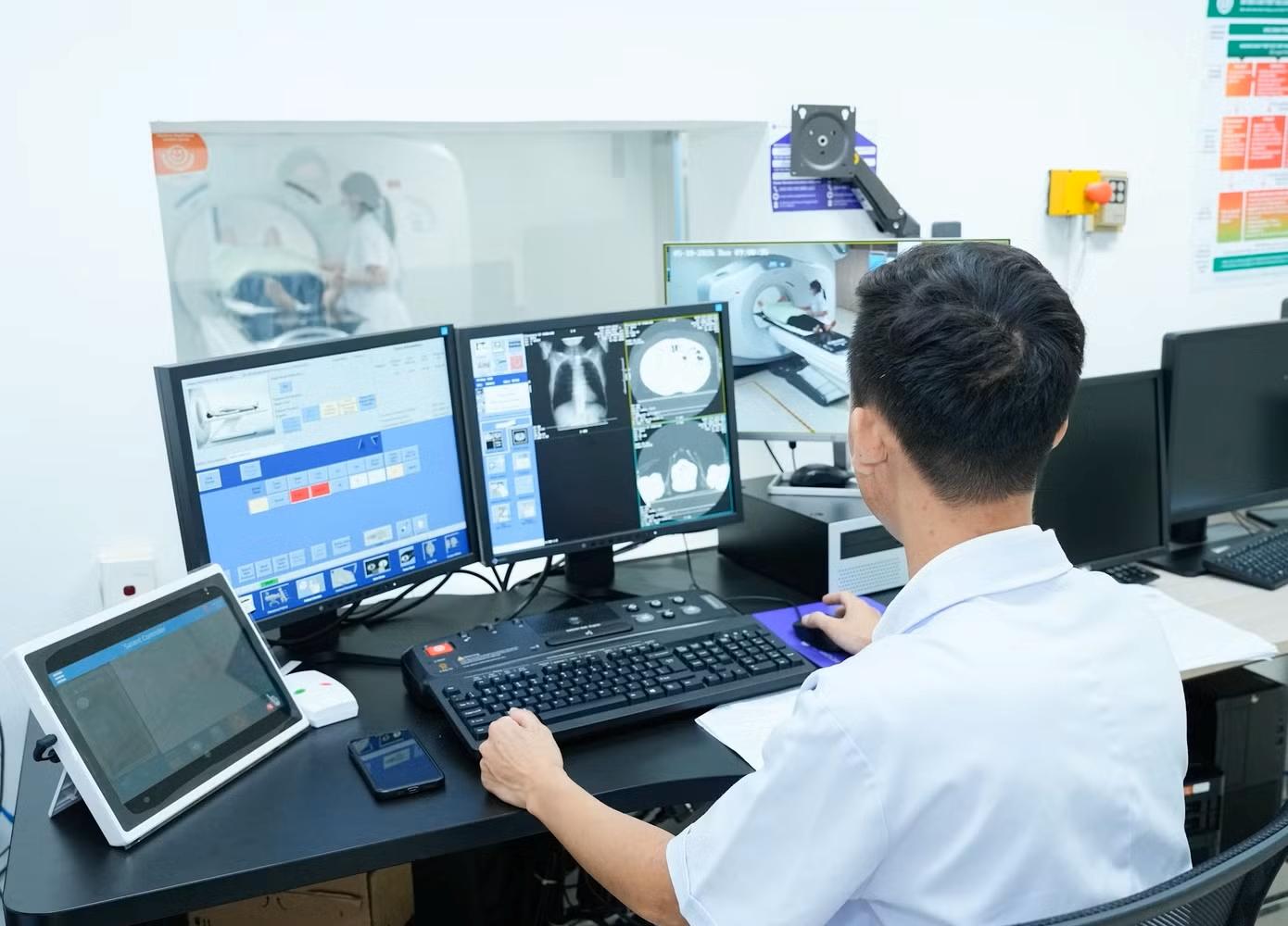 Gần 80% bệnh nhân ung thư phổi bỏ lỡ "thời điểm vàng", giải pháp nào để thay đổi?