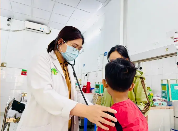 Trứng vịt hấp thịt heo là nguyên nhân khiến 112 học sinh tại TP HCM ngộ độc