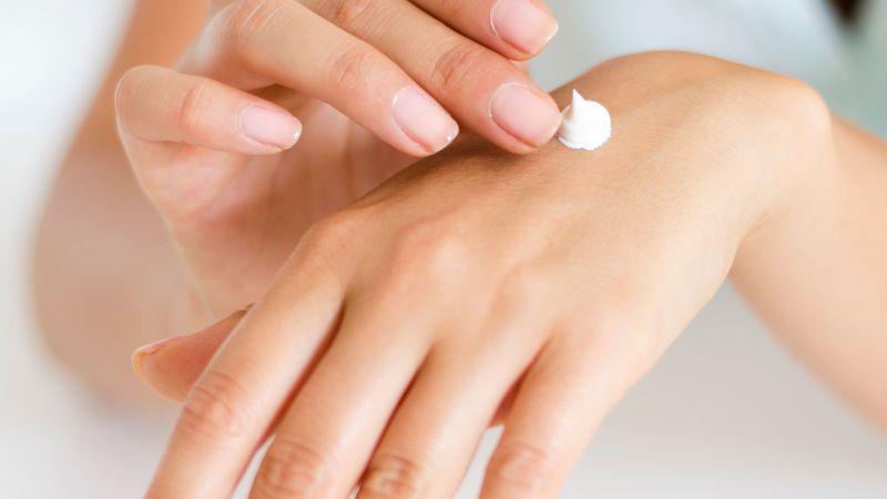 Gần 800 sản phẩm mỹ phẩm buộc tiêu hủy khẩn cấp