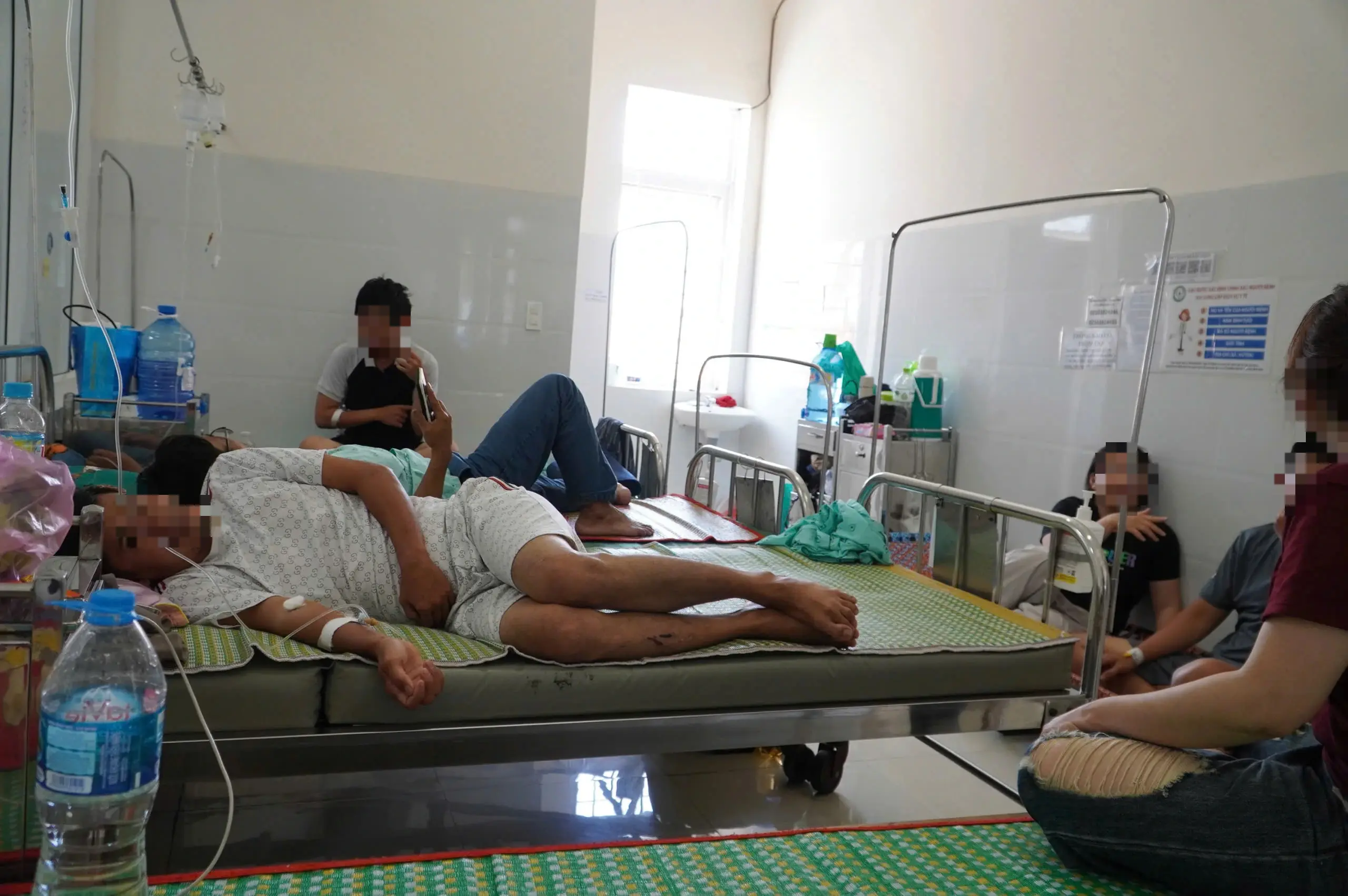 Gia Lai: 39 người nhập viện nghi ngộ độc bánh mì