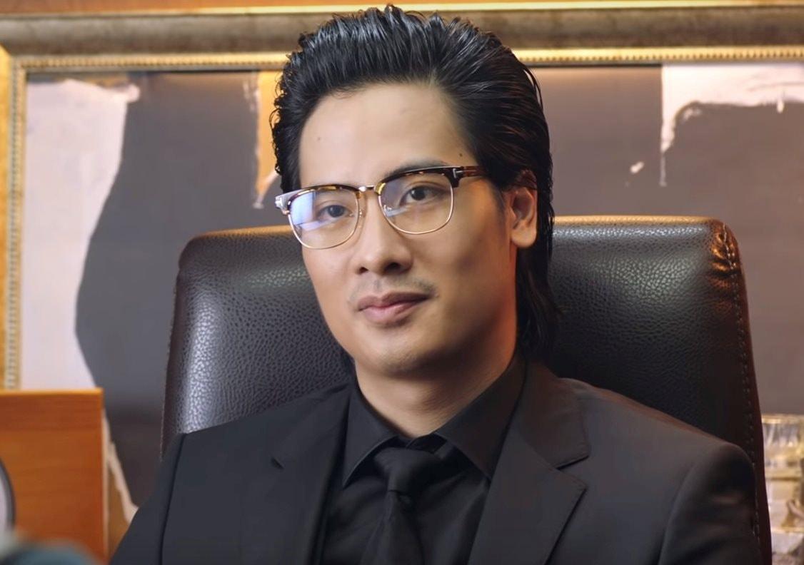 Youtuber JVevermind "tái xuất" làm sếp lớn hãng phim của Vingroup Youtuber JVevermind "tái xuất" làm sếp lớn hãng phim của Vingroup