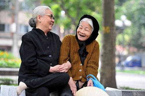 Sống khỏe dài lâu: Bài toán chất lượng sống khi tuổi thọ người Việt tăng cao Sống khỏe dài lâu: Bài toán chất lượng sống khi tuổi thọ người Việt tăng cao