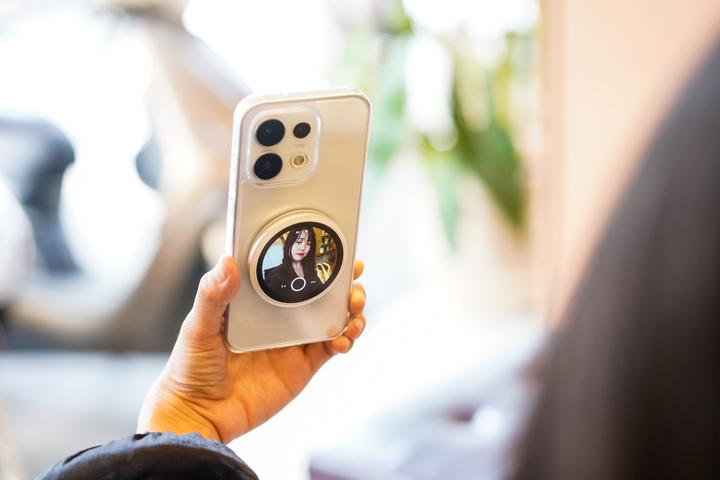 Oppo trình làng dòng smartphone Reno16 series và hệ sinh thái phụ kiện: Nâng tầm nhiếp ảnh AI và thiết kế "Hành tinh 3D"
