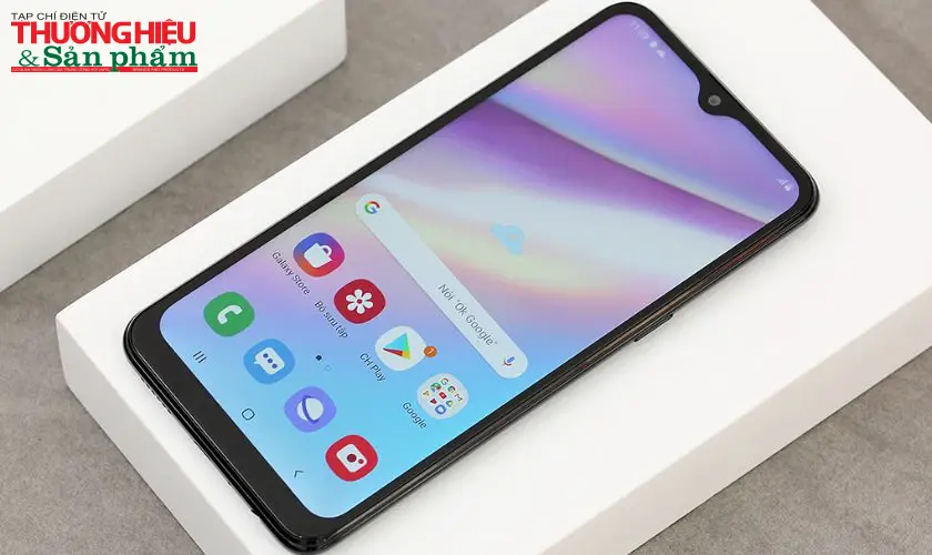 Biên lợi nhuận bị bóp nghẹt, các "ông lớn" smartphone âm thầm rút khỏi phân khúc giá rẻ Biên lợi nhuận bị bóp nghẹt, các "ông lớn" smartphone âm thầm rút khỏi phân khúc giá rẻ