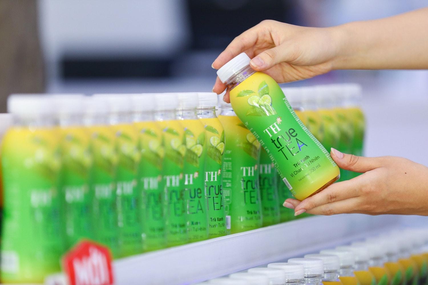 Trà xanh vị chanh tự nhiên TH true TEA: Tinh túy từ thiên nhiên, trọn vị thanh mát Trà xanh vị chanh tự nhiên TH true TEA: Tinh túy từ thiên nhiên, trọn vị thanh mát