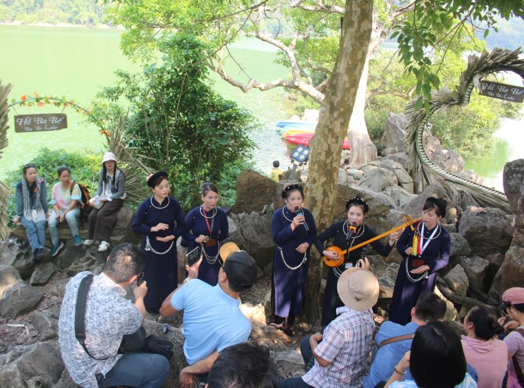 “Hồ trên núi - Trà trong mây” mở lối cho du lịch xanh Thái Nguyên