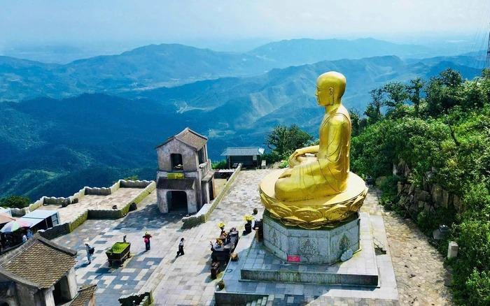 Khu di tích nổi tiếng của Việt Nam miễn 100% phí tham quan, hơn 1 triệu du khách được 'biệt đãi'