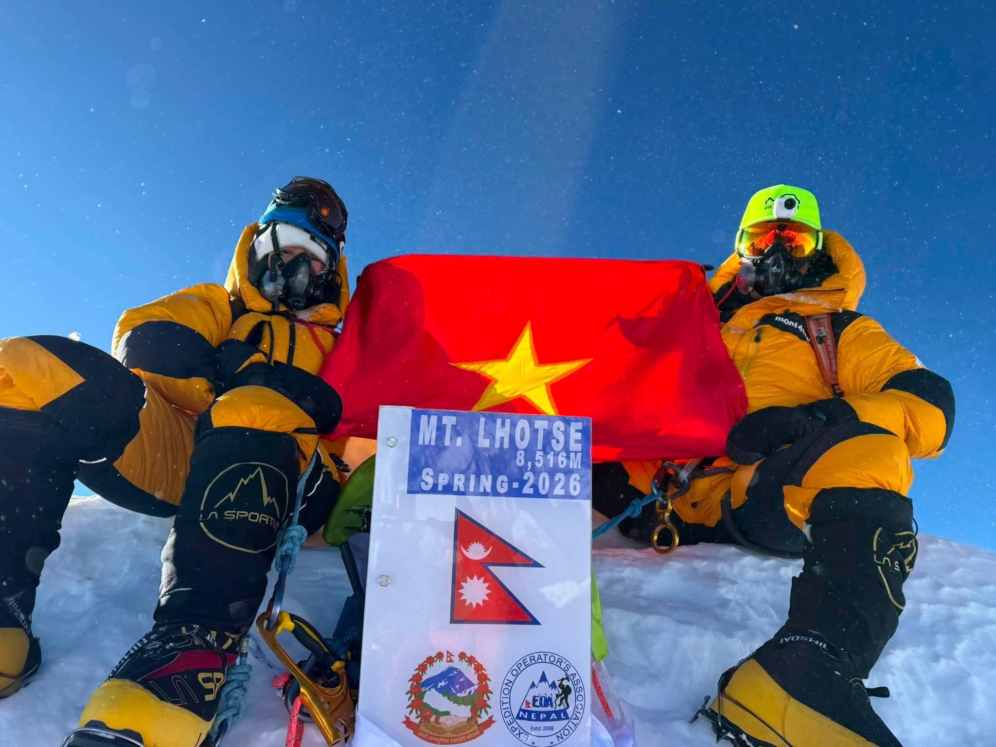 Người phụ nữ Việt Nam đầu tiên chinh phục đỉnh Everest - Lhotse trong vòng 27 giờ