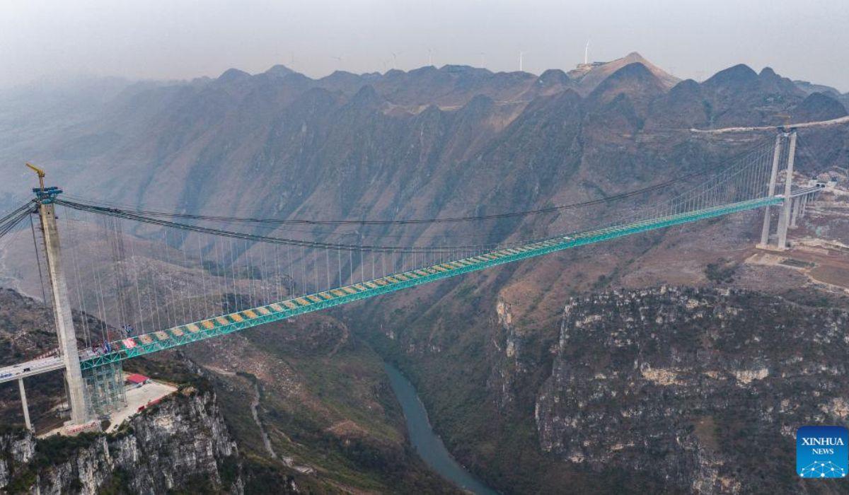 Láng giềng Việt Nam hoàn thiện 100% siêu cầu 7.700 tỷ đồng cao hơn 600m, rút ngắn thời gian di chuyển xuống còn 2 phút