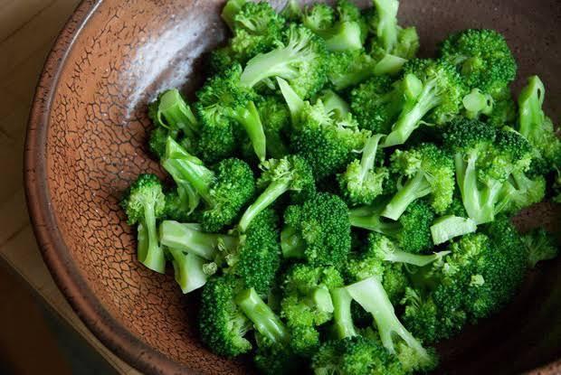 Nghiên cứu trên 97.000 người cho thấy ăn loại rau này thường xuyên có thể giảm nguy cơ ung thư: Ở Việt Nam bán đầy, giá rẻ bèo Nghiên cứu trên 97.000 người cho thấy ăn loại rau này thường xuyên có thể giảm nguy cơ ung thư: Ở Việt Nam bán đầy, giá rẻ bèo