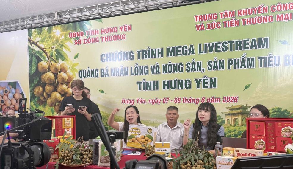 Nhãn lồng Hưng Yên mở rộng thị trường từ những phiên livestream Nhãn lồng Hưng Yên mở rộng thị trường từ những phiên livestream
