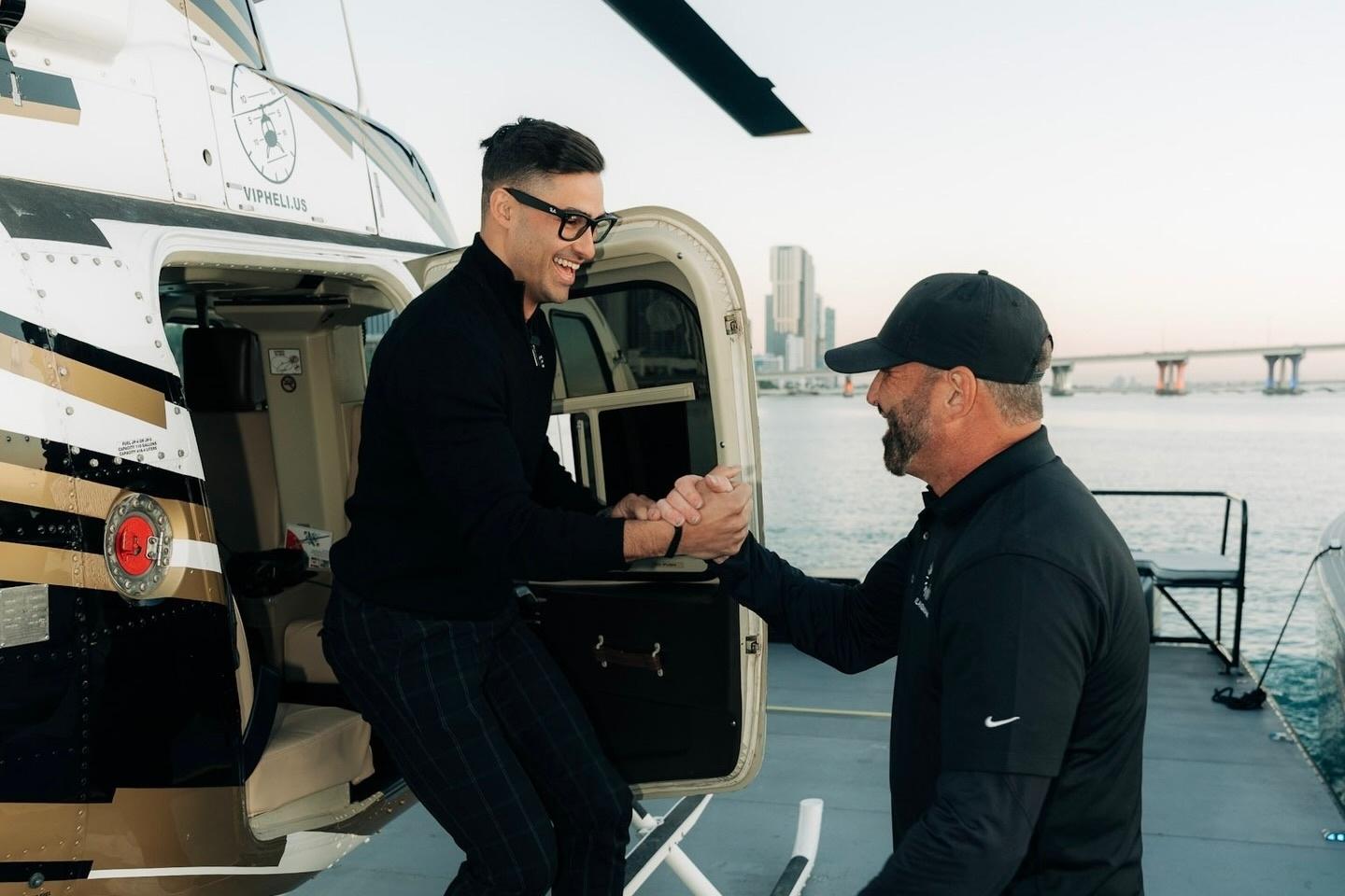 Giới siêu giàu chi 1.000 USD mỗi phút đi trực thăng để tránh kẹt xe