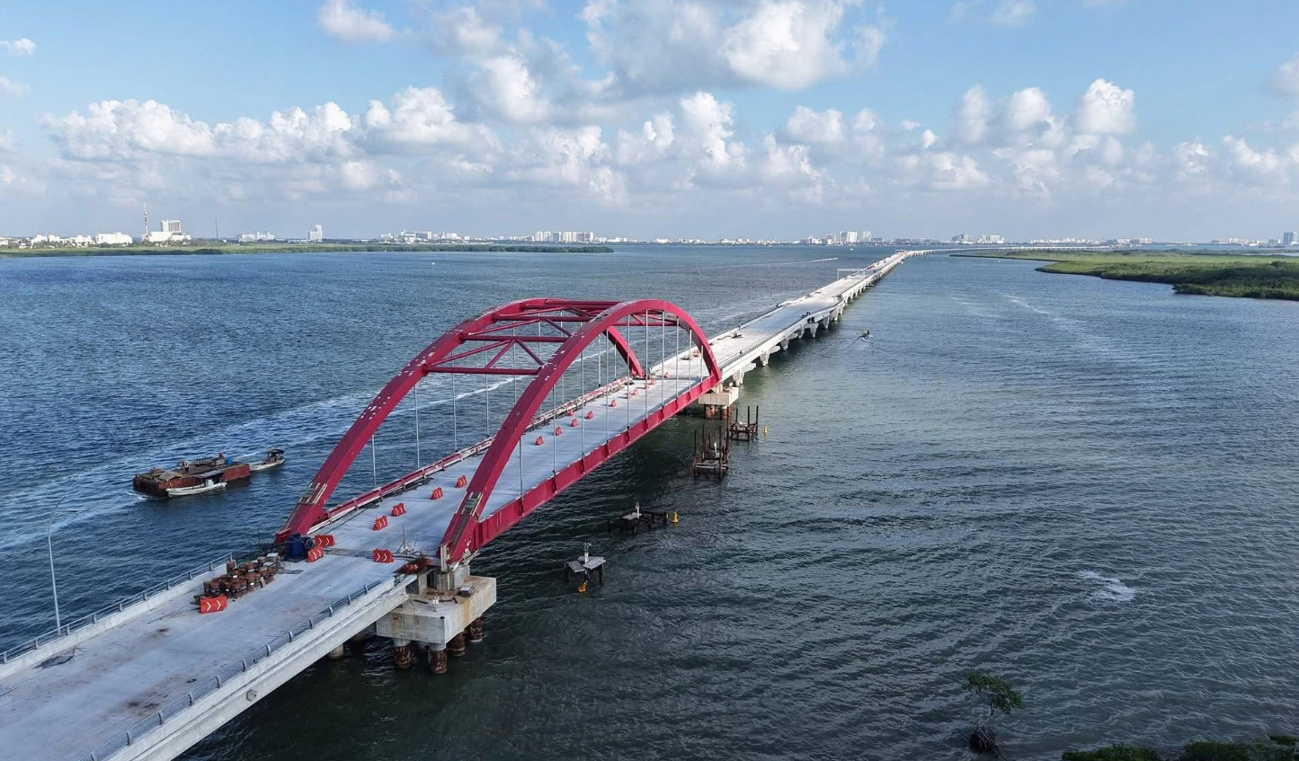 Khánh thành cây cầu vượt đầm dài gần 9km trị giá 15.000 tỷ đồng, rút ngắn thời gian di chuyển từ 90 phút xuống còn 10 phút Khánh thành cây cầu vượt đầm dài gần 9km trị giá 15.000 tỷ đồng, rút ngắn thời gian di chuyển từ 90 phút xuống còn 10 phút