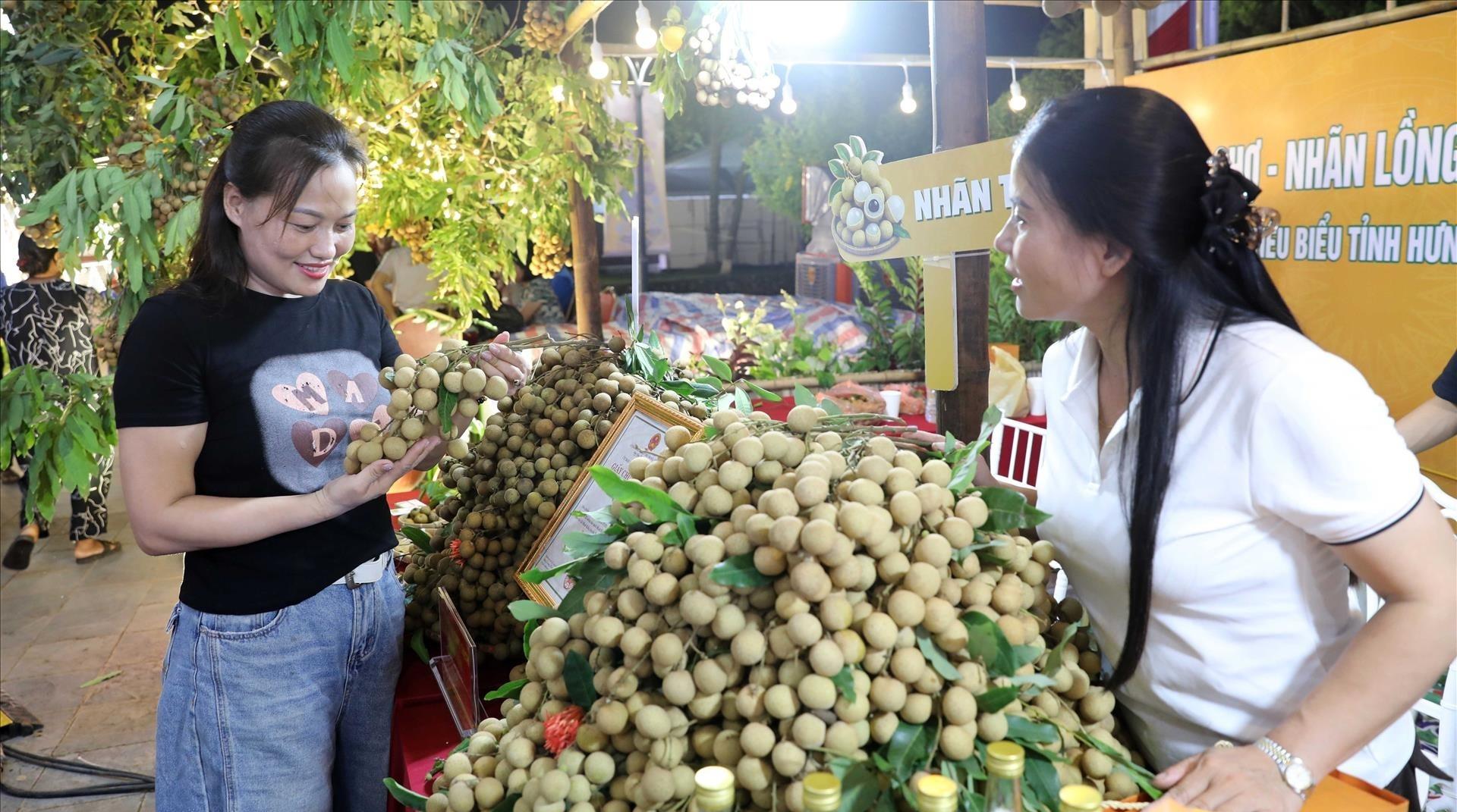 Nhãn lồng Hưng Yên biến di sản thành sức mạnh thương hiệu