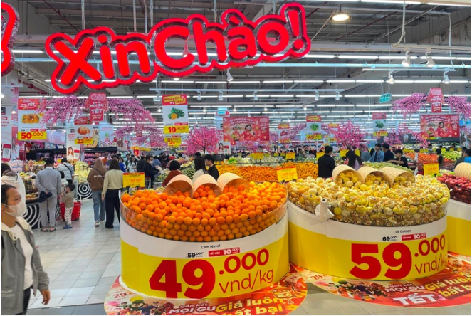 Hàng hóa phục vụ Tết Bính Ngọ 2026 dồi dào, hàng Việt chiếm ưu thế trên kệ bán lẻ