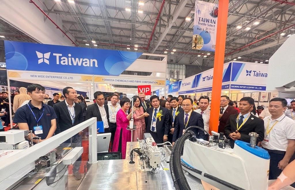 Chuyển đổi xanh trở thành trụ cột quản trị trong ngành dệt may