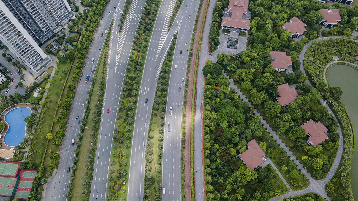Đại lộ 'xanh' trị giá 7.000 tỷ nắm giữ 2 kỷ lục Việt Nam: Quy mô 16 làn xe, đẹp tựa châu Âu giữa lòng 'trung tâm đầu não' của cả nước