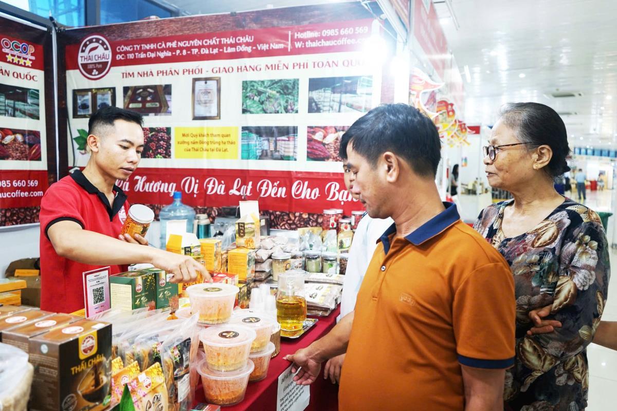 Gần 200 gian hàng tham gia Hội chợ Hàng Việt Đà nẵng năm 2026 Gần 200 gian hàng tham gia Hội chợ Hàng Việt Đà nẵng năm 2026