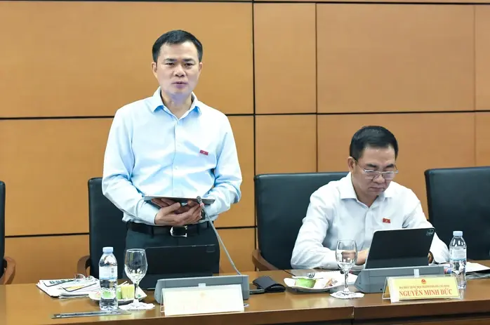 Lãnh đạo Tập đoàn Viettel hiến kế đưa doanh nghiệp Việt vươn ra thị trường quốc tế Lãnh đạo Tập đoàn Viettel hiến kế đưa doanh nghiệp Việt vươn ra thị trường quốc tế