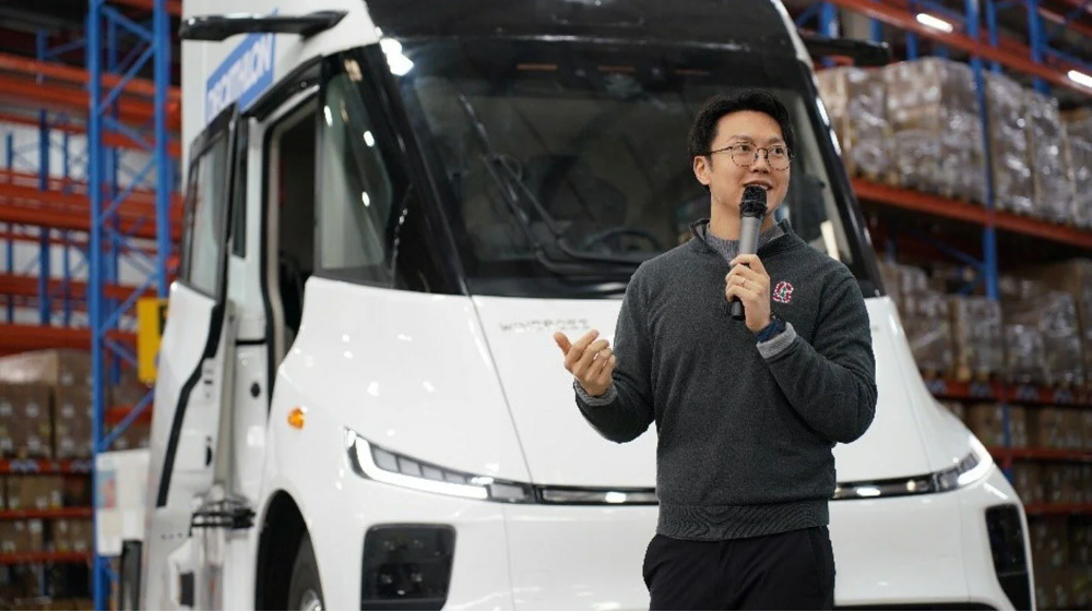 Hãng xe điện nổi tiếng bị kiện vì nợ lương nhân viên, CEO 9X cay đắng thừa nhận sai lầm