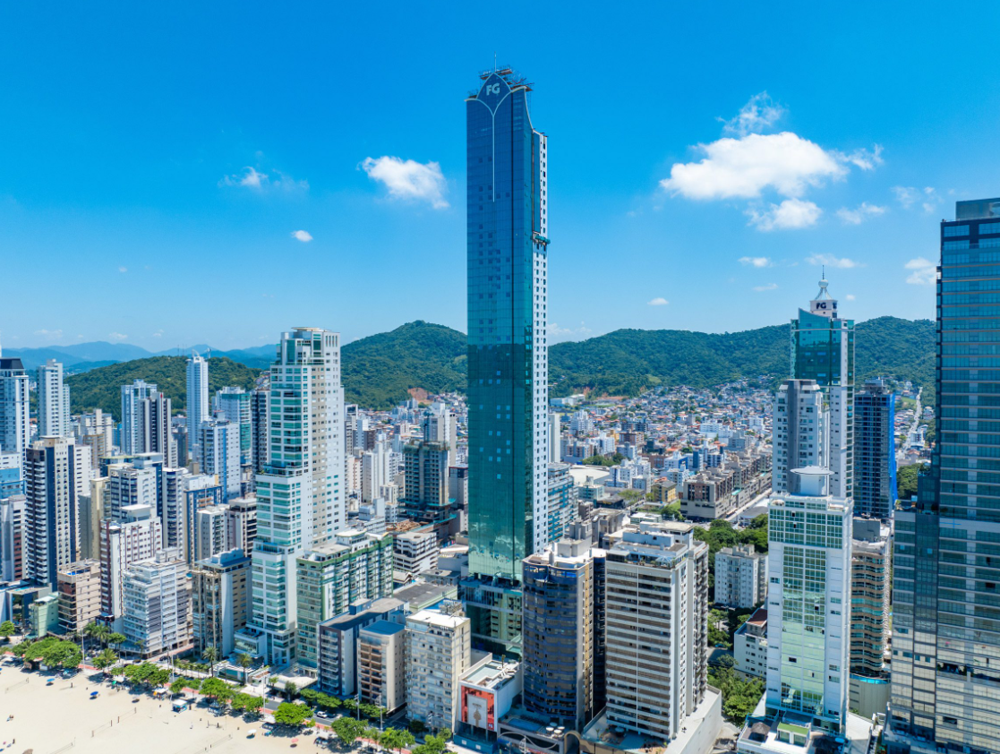 Huy động 7.600 tấn thép, 775 xe bồn đổ liên tục 5.400 m3 bê tông suốt 5 ngày để xây tòa nhà chọc trời cao bằng một nửa Landmark 81 Huy động 7.600 tấn thép, 775 xe bồn đổ liên tục 5.400 m3 bê tông suốt 5 ngày để xây tòa nhà chọc trời cao bằng một nửa Landmark 81