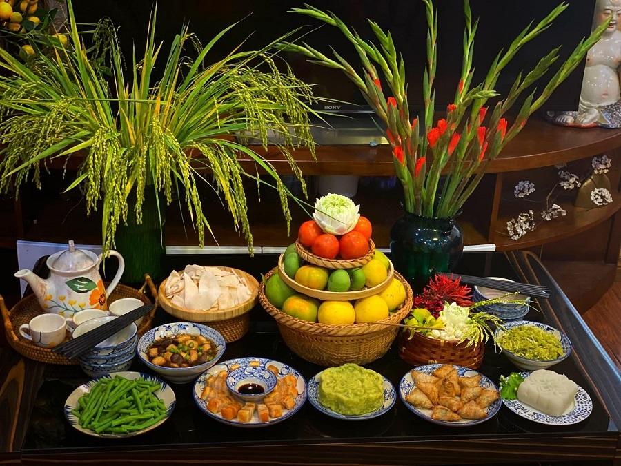 7 loại hoa, 7 loại quả nên bày ban thờ mùng 1 tháng 7 Âm lịch