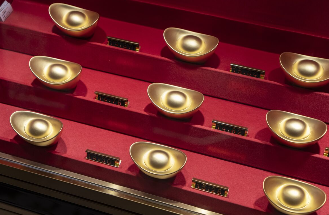 Mỏ vàng của cha biến chàng trai 25 tuổi thành tỷ phú trẻ nhất Trung Quốc