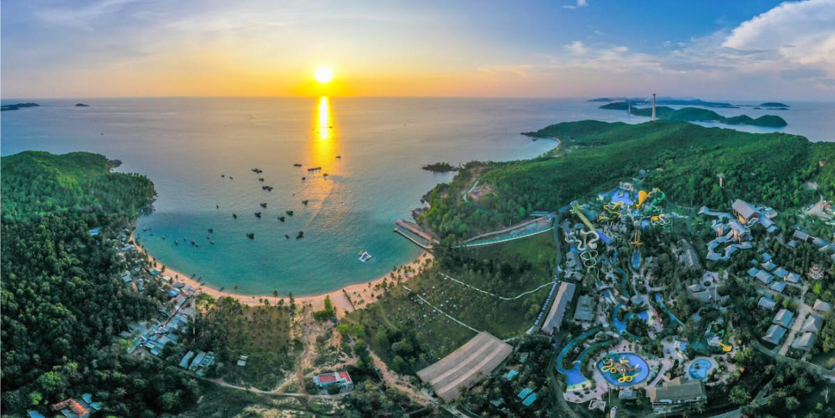 Chưa từng có tiền lệ: 'Đảo Ngọc' của Việt Nam được vinh danh đẹp thứ 2 châu Á, lọt 'tầm ngắm vàng' của giới doanh nhân, đầu tư