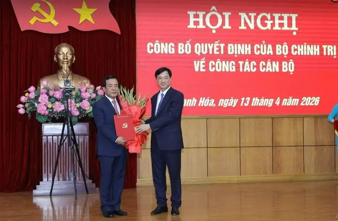 Thượng tướng Lê Đức Thái giữ chức Bí thư Tỉnh ủy Thanh Hóa