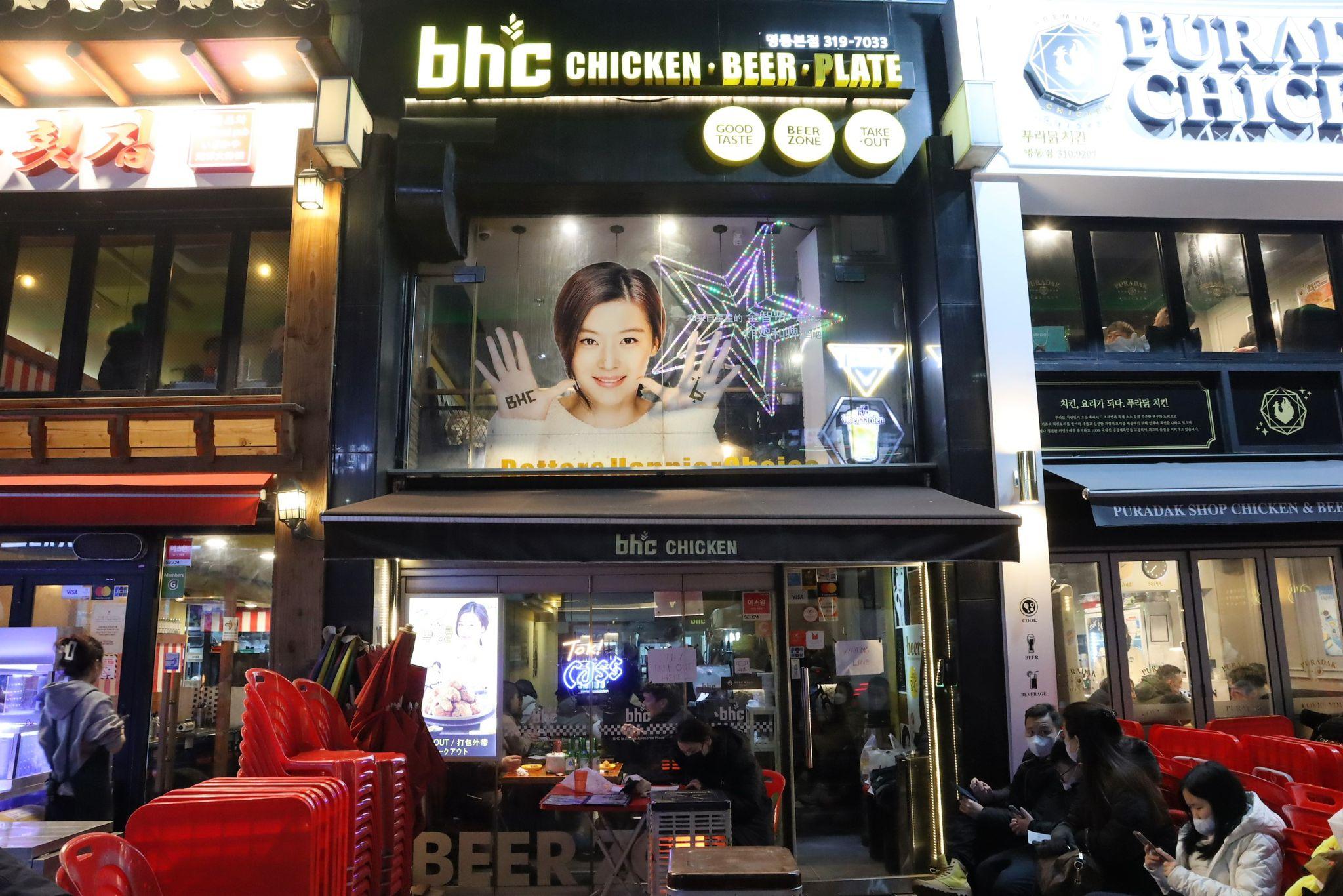 Đối thủ lớn của ‘Vua gà rán’ KFC chính thức đổ bộ Việt Nam, sẽ mở 50 cửa hàng ở đâu?