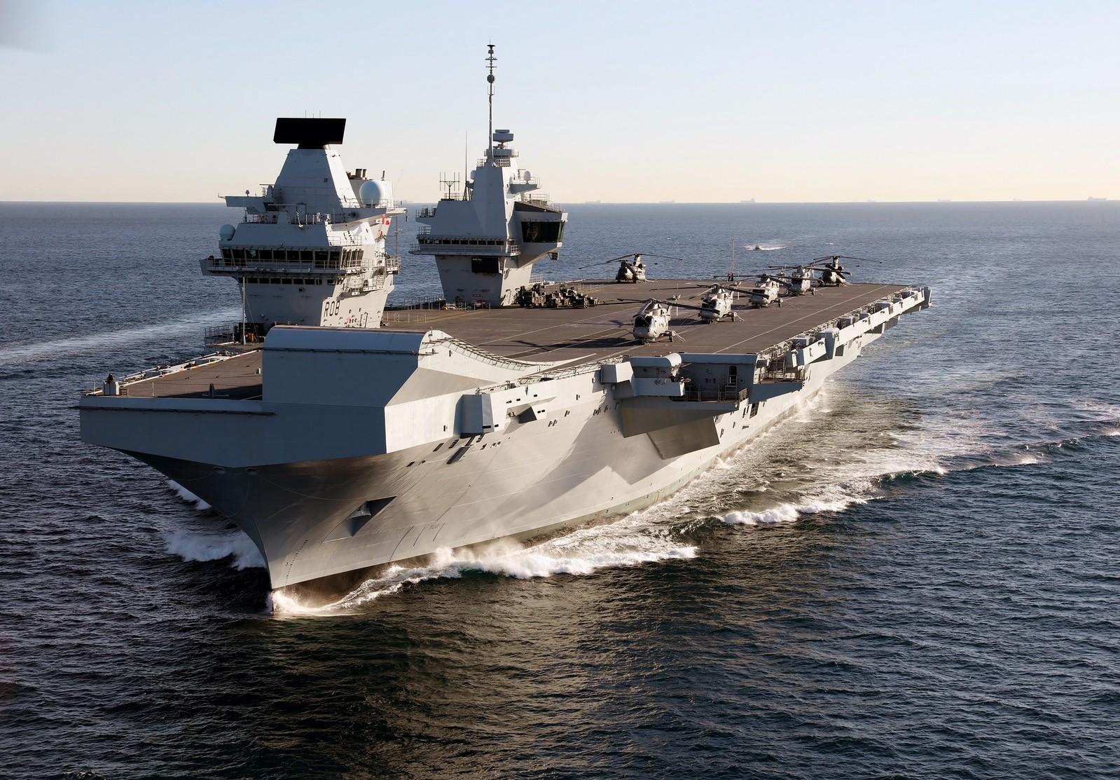 hms_queen_elizabeth_in_gibraltar_-_2018_-28386226189_1778668986.jpg