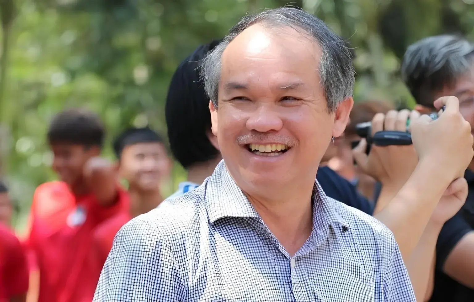 "Đã làm là phải dẫn đầu": Định vị nhân hiệu bất biến của doanh nhân Đoàn Nguyên Đức qua ba thập kỷ "Đã làm là phải dẫn đầu": Định vị nhân hiệu bất biến của doanh nhân Đoàn Nguyên Đức qua ba thập kỷ