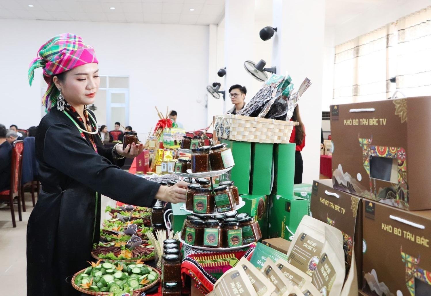 Lai Châu mở đường đưa sản phẩm OCOP vươn xa Lai Châu mở đường đưa sản phẩm OCOP vươn xa