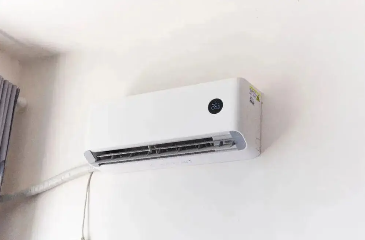 Bật điều hòa 24/24 giúp giảm tiền điện tới 60%? Cư dân mạng tranh cãi, kỹ sư Tập đoàn điện lực lên tiếng Bật điều hòa 24/24 giúp giảm tiền điện tới 60%? Cư dân mạng tranh cãi, kỹ sư Tập đoàn điện lực lên tiếng