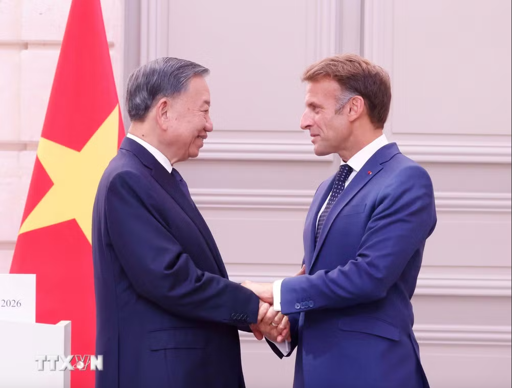 Tuyên bố chung về việc thúc đẩy triển khai khuôn khổ Đối tác Chiến lược Toàn diện Việt Nam-Pháp