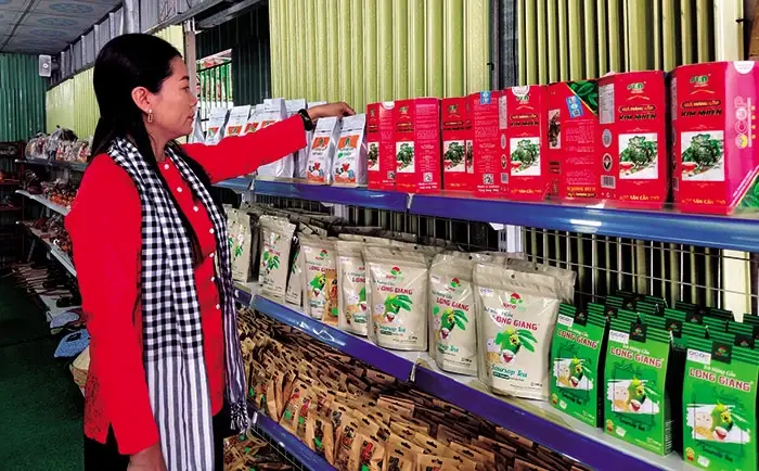 Từ trái mãng cầu quê nhà đến thương hiệu trà mãng cầu OCOP 4 sao Từ trái mãng cầu quê nhà đến thương hiệu trà mãng cầu OCOP 4 sao