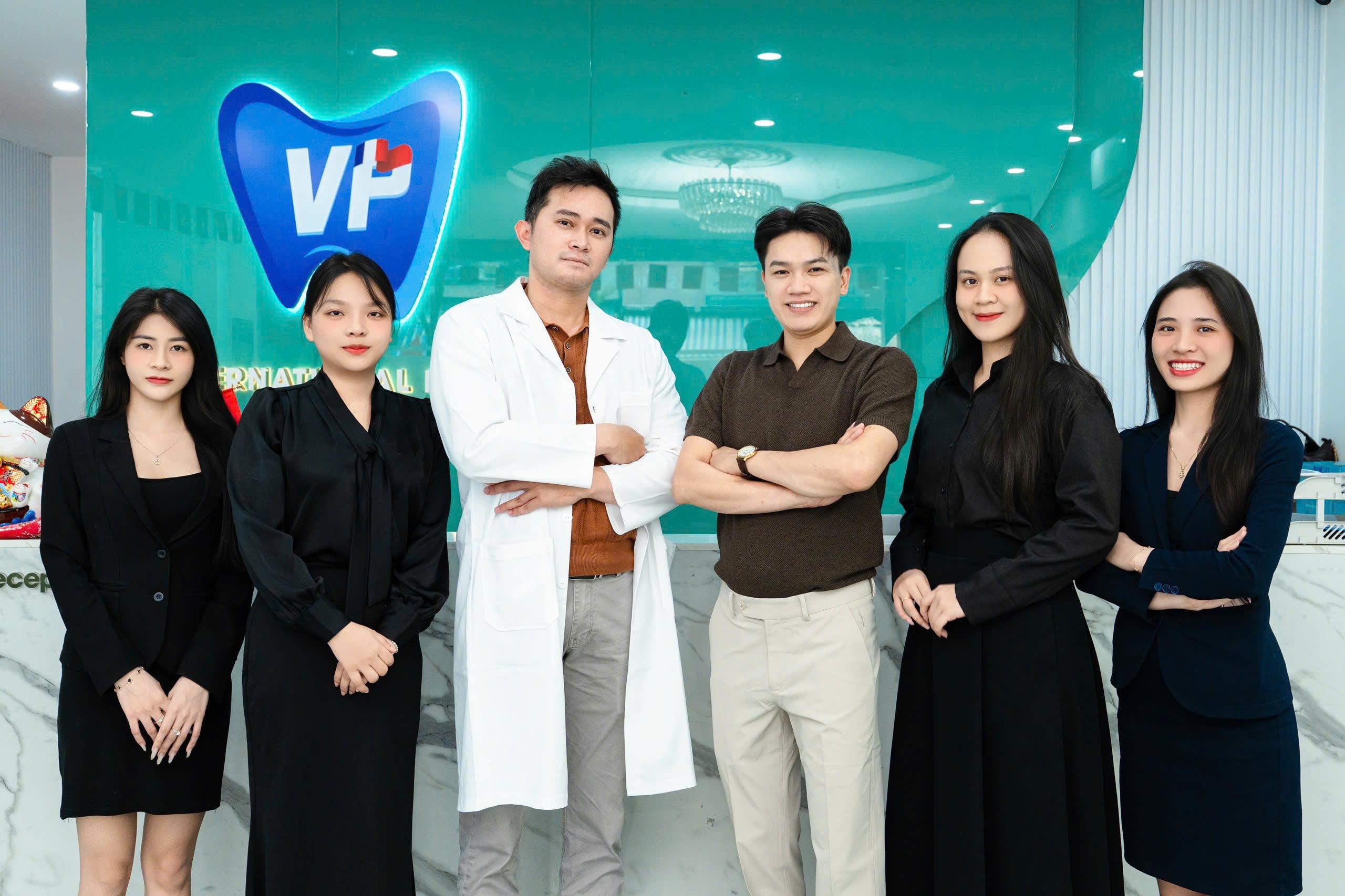 Nha khoa Việt Pháp đồng hành cùng người dân chăm sóc và nâng tầm nụ cười Nha khoa Việt Pháp đồng hành cùng người dân chăm sóc và nâng tầm nụ cười