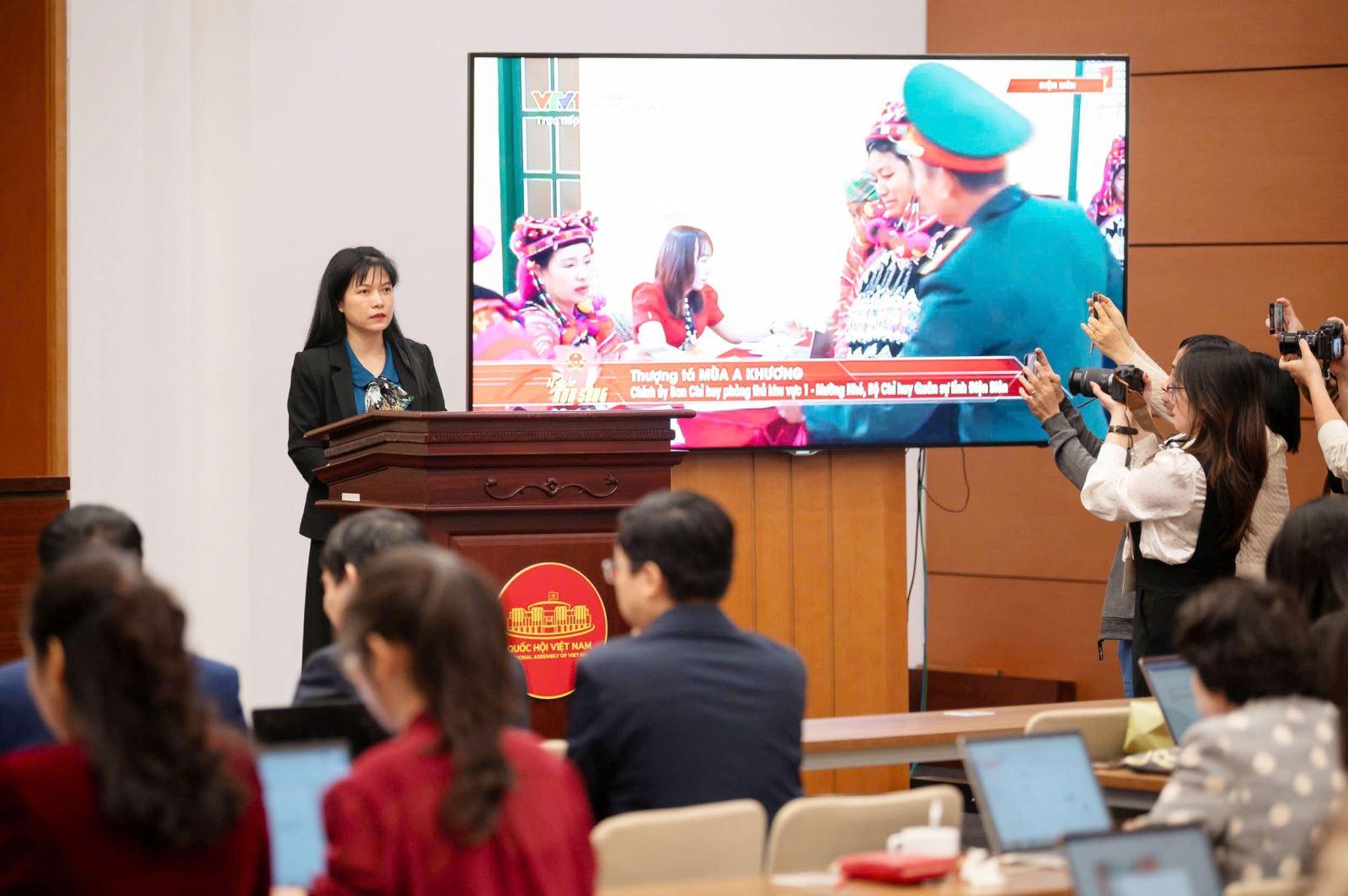 Nhiều điểm bầu cử đã đạt 100% cử tri hoàn thành việc bỏ phiếu Nhiều điểm bầu cử đã đạt 100% cử tri hoàn thành việc bỏ phiếu