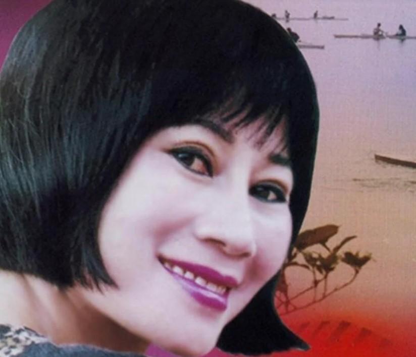 Nữ NSND sở hữu giọng hát 'báu vật' của làng nhạc Việt: Đột ngột qua đời ở tuổi 50 vì tai biến, là thầy của nhiều nghệ sĩ nổi tiếng, đám tang chật kín người viếng