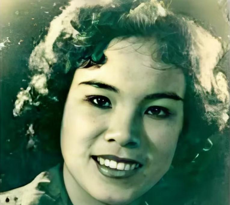 NSND duy nhất có tên trong Từ điển Bách khoa Quân sự Việt Nam: Sở hữu ca khúc bất hủ, từng hát cho Bác Hồ và Đại tướng Võ Nguyên Giáp nghe